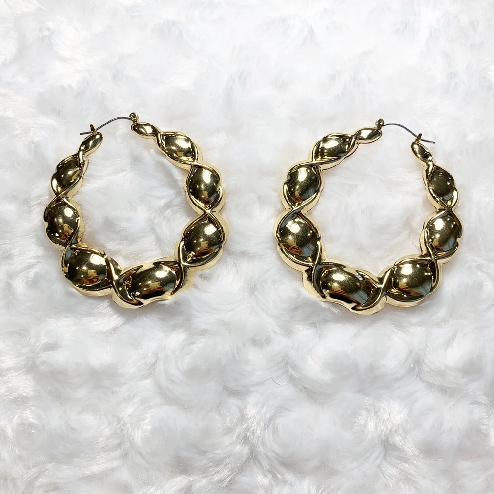 MEDIUM CHUNKY GOLD HOOPS | NWOT